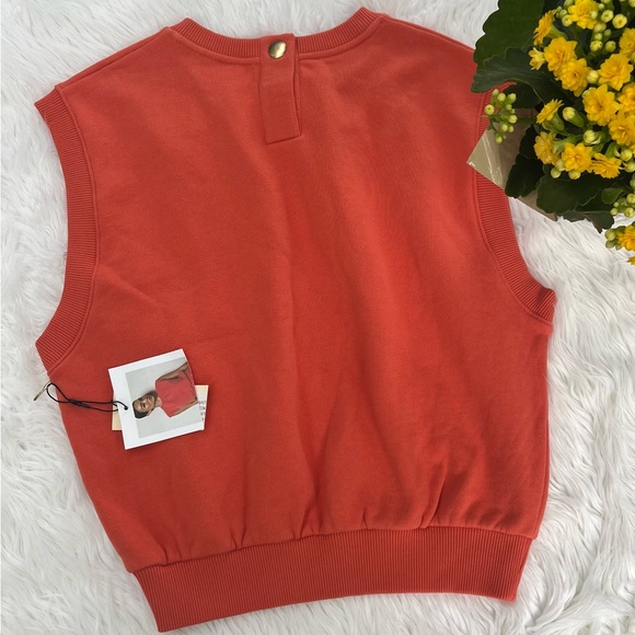 BILLIE TANK
SWEATSHIRT - CORAL
KISS - Picture 10 of 10